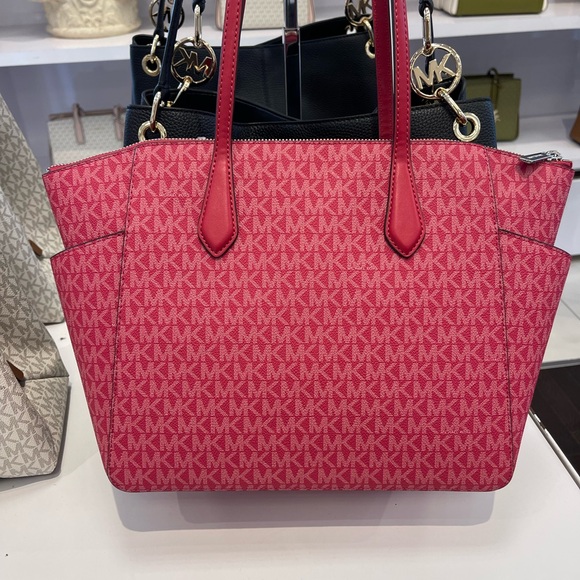 MICHAEL KORS Marilyn Medium Signature Logo Tote Bag
Dark Raspberry 
NWT - Picture 5 of 16